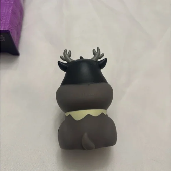 Disney Frozen 2 Anna & Elsa Lullaby Doll Set w/ Singing Bed EUC - Picture 11 of 17